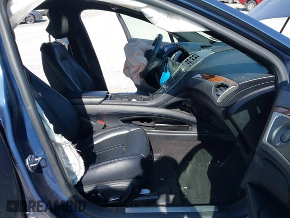 2019 Lincoln MKZ Reserve I z VIN 3LN6L5C96KR609147, wystawiony jako IAAI lot #42050122 z przebiegiem 61 813 mil mil oraz . Historia ofert i sprzedaży dostępna na DreamBid. Obrazek 5.