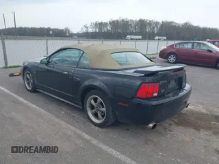2001 Ford Mustang GT Deluxe с VIN 1FAFP45X81F227055, выставлен на аукционе IAAI как лот 42026993 с пробегом 150 250 миль миль и . История ставок и продаж доступна на DreamBid. Изображение 3.