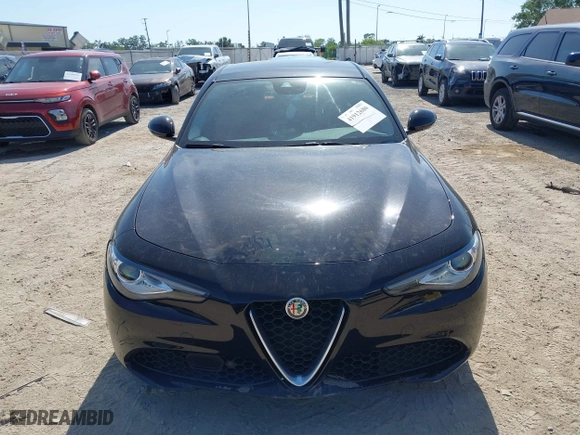 2021 Alfa Romeo Giulia Ti Sport with VIN ZARFAMBN2M7649941, listed as a IAAI auction lot 41912686 with 77,626 mi miles. Bid and sale history available at carsss.com. Image 12.
