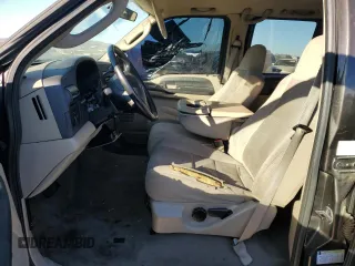 2005 Ford Super Duty F-250 XL with VIN 1FTSW20525EA80684, listed as a Copart auction lot 89100935 with 0 mi miles and Salvage Title. Bid and sale history available at carsss.com. Image 7.