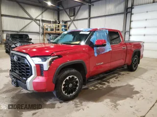 2023 Toyota Tundra Limited z VIN 5TFJA5EC4PX011649, wystawiony jako Copart lot #63505564 z przebiegiem 20 361 mil mil oraz Czysty tytuł • Clean title. Historia ofert i sprzedaży dostępna na DreamBid. Obrazek 1.