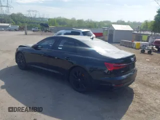 2021 Audi A6 Premium z VIN WAUD3AF21MN071219, wystawiony jako IAAI lot #42177199 z przebiegiem 72 789 mil mil oraz . Historia ofert i sprzedaży dostępna na DreamBid. Obrazek 3.