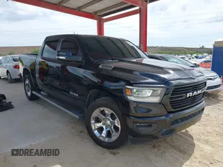 2019 Ram 1500 Big Horn z VIN 1C6SRFFT1KN559122, wystawiony jako IAAI lot #42160873 z przebiegiem 117 700 mil mil oraz . Historia ofert i sprzedaży dostępna na DreamBid. Obrazek 1.