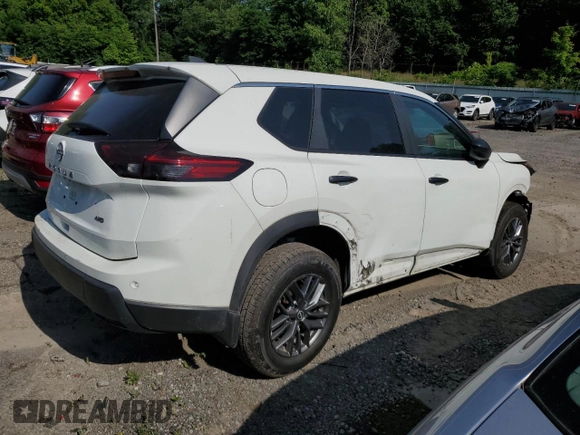2024 Nissan Rogue S with VIN 5N1BT3AB5RC701934, listed as a Copart auction lot 61430615 with 21,609 mi miles and Salvage title. Bid and sale history available at DreamBid. Image 3.
