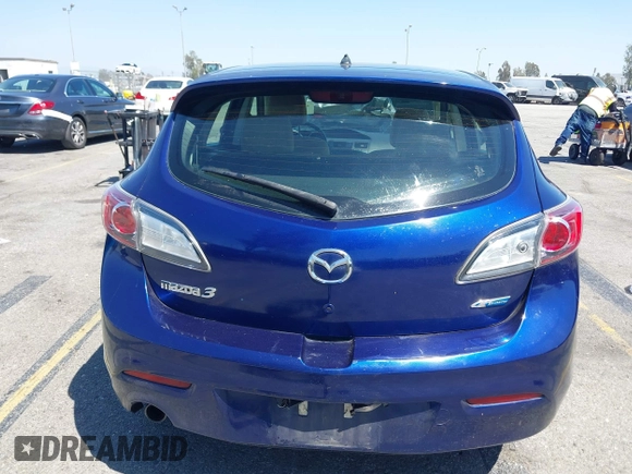 2013 Mazda 3 i Touring with VIN JM1BL1L74D1801383, listed as a IAAI auction lot 42023534 with 92,362 mi miles and . Bid and sale history available at carsss.com. Image 15.