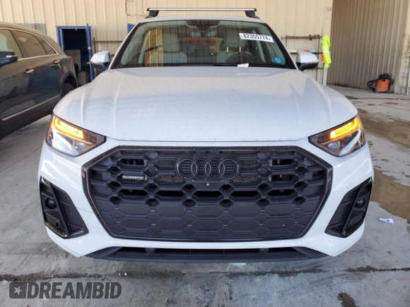 2023 Audi Q5 S line Premium Plus with VIN WA1E2AFY8P2128031, listed as a Copart auction lot 82355774 with 23,909 mi miles and Clean title. Bid and sale history available at DreamBid. Image 5.