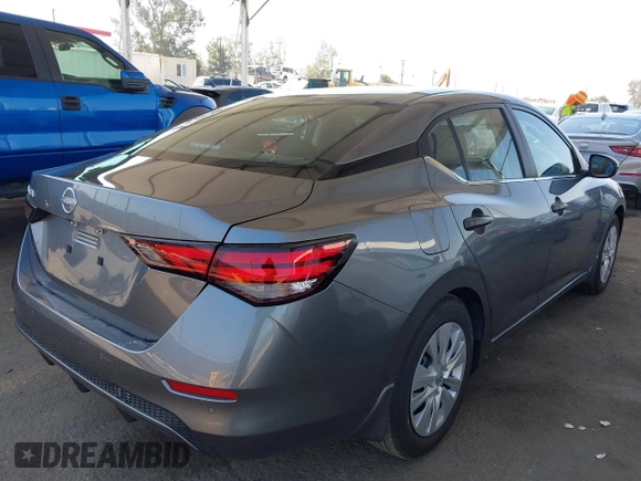 2025 Nissan Sentra S z VIN 3N1AB8BV9SY308821, wystawiony jako IAAI lot #42367623 z przebiegiem 2 098 mil mil oraz . Historia ofert i sprzedaży dostępna na DreamBid. Obrazek 4.