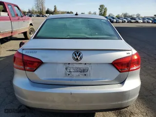 2014 Volkswagen Passat SE with VIN 1VWBP7A38EC008825, listed as a Copart auction lot 51813885 with 197,754 mi miles and Clean Title. Bid and sale history available at carsss.com. Image 6.