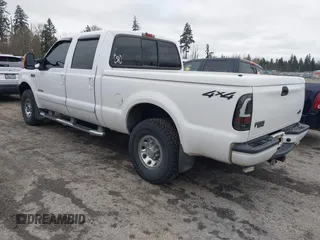 2003 Ford Super Duty F-250 XL with VIN 1FTNW21P63EB35955, listed as a IAAI auction lot 41723586 with 323,973 mi miles. Bid and sale history available at carsss.com. Image 3.