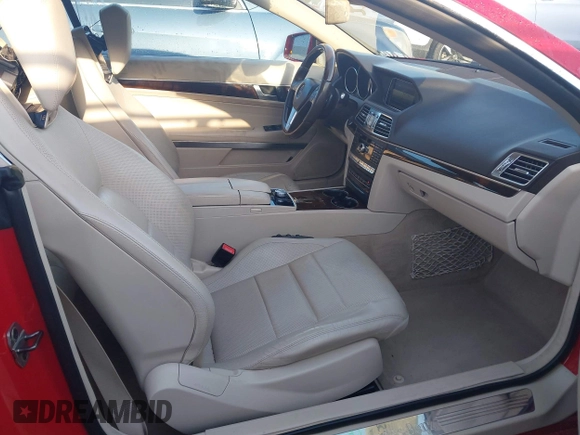2014 Mercedes-Benz E 350 with VIN WDDKK5KF1EF261052, listed as a IAAI auction lot 42008190 with 64,822 mi miles and . Bid and sale history available at DreamBid. Image 5.