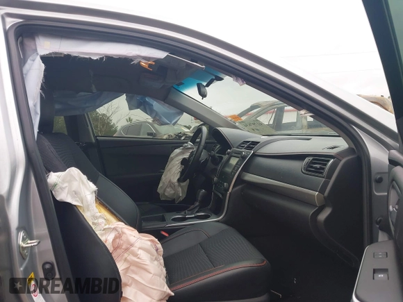 2015 Toyota Camry XLE with VIN 4T1BF1FK8FU053323, listed as a IAAI auction lot 41797634 with 78,161 mi miles. Bid and sale history available at carsss.com. Image 5.