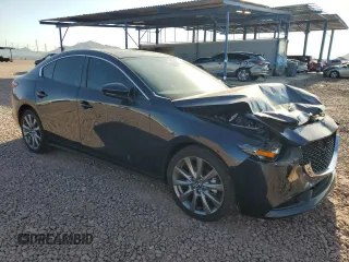 2024 Mazda 3 S Preferred z VIN 3MZBPACM2RM436221, wystawiony jako Copart lot #56953885 z przebiegiem 7 211 mil mil oraz Szkoda całkowita • Salvage title. Historia ofert i sprzedaży dostępna na DreamBid. Obrazek 4.