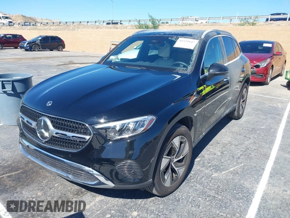2024 Mercedes-Benz GLC 300 z VIN W1NKM4HBXRF159332, wystawiony jako IAAI lot #41529147 z przebiegiem 4 322 mil mil oraz . Historia ofert i sprzedaży dostępna na DreamBid. Obrazek 2.