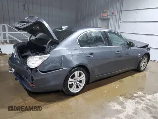 2010 BMW 5 Series 528i xDrive with VIN WBANV1C52AC389578, listed as a Copart auction lot 88761705 with 161,702 mi miles and Salvage Title. Bid and sale history available at carsss.com. Image 3.