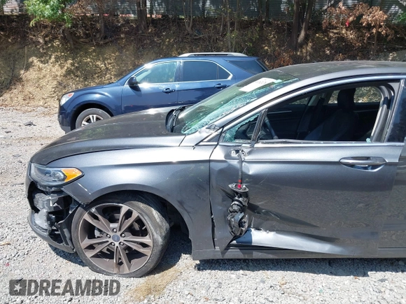2019 Ford Fusion Titanium with VIN 3FA6P0D93KR124299, listed as a IAAI auction lot 40182478 with 73,408 mi miles. Bid and sale history available at carsss.com. Image 12.