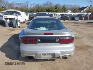 1998 Pontiac Firebird with VIN 2G2FS22K2W2211663, listed as a IAAI auction lot 41790845 with 237,098 mi miles. Bid and sale history available at carsss.com. Image 16.