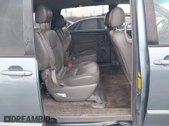 2005 Toyota Sienna XLE with VIN 5TDBA22CX5S039921, listed as a IAAI auction lot 41812339 with 245,111 mi miles and . Bid and sale history available at DreamBid. Image 8.
