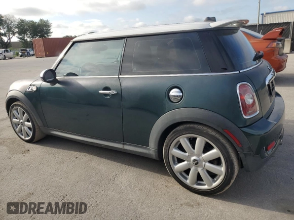 2008 MINI Hardtop S with VIN WMWMF73548TT93539, listed as a Copart auction lot 58028045 with 89,401 mi miles and Clean title. Bid and sale history available at DreamBid. Image 2.
