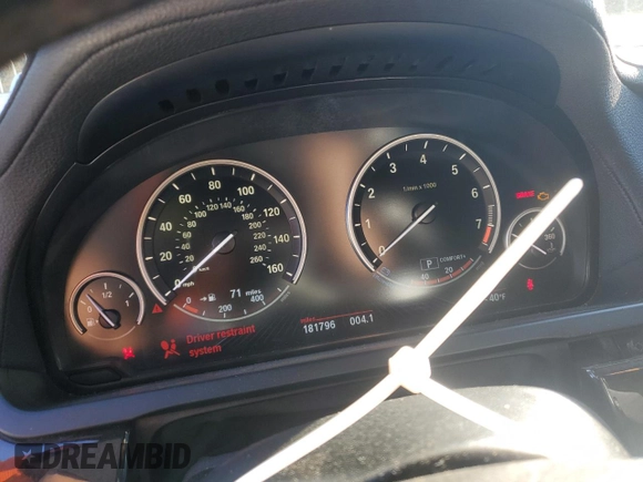 2013 BMW 7 Series 740Li with VIN WBAYE4C54DD137568, listed as a Copart auction lot 43586685 with 181,796 mi miles and Clean title. Bid and sale history available at DreamBid. Image 9.