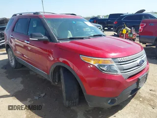 2015 Ford Explorer XLT with VIN 1FM5K7D83FGA12356, listed as a IAAI auction lot 42005845 with 146,196 mi miles and . Bid and sale history available at carsss.com. Image 1.