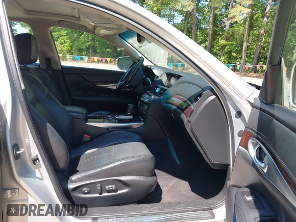 2012 Infiniti M with VIN JN1BY1AR4CM396809, listed as a IAAI auction lot 42394230 with 227,846 mi miles and . Bid and sale history available at DreamBid. Image 5.
