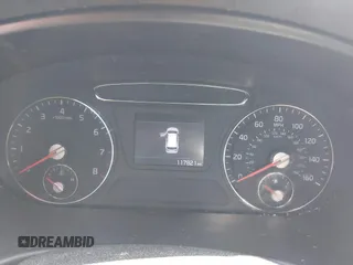 2019 Kia Sorento LX z VIN 5XYPG4A34KG574303, wystawiony jako IAAI lot #42191577 z przebiegiem 117 821 mil mil oraz . Historia ofert i sprzedaży dostępna na DreamBid. Obrazek 7.
