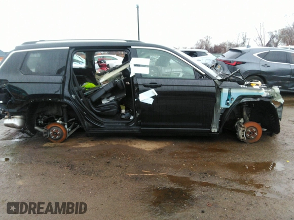 2021 Jeep Grand Cherokee Limited with VIN 1C4RJKBG6M8161602, listed as a IAAI auction lot 42012260 with Not provided miles and . Bid and sale history available at DreamBid. Image 13.