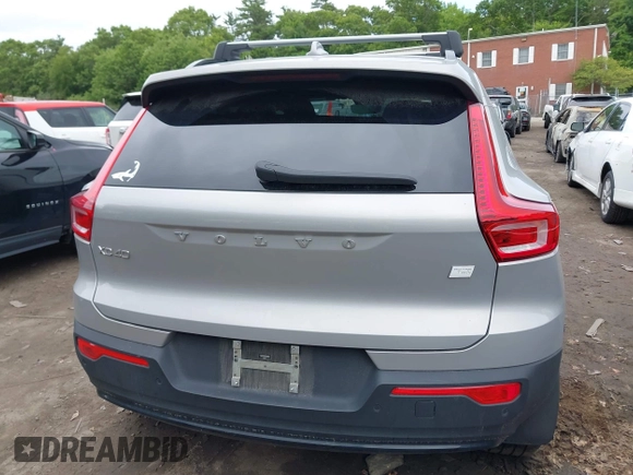 2023 Volvo XC40 Ultimate with VIN YV4ED3UM1P2058851, listed as a IAAI auction lot 42525409 with 11,626 mi miles and . Bid and sale history available at DreamBid. Image 16.