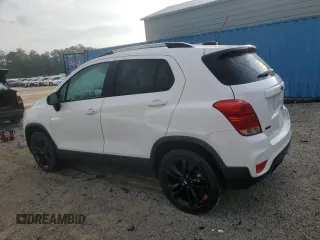 2020 Chevrolet Trax LT with VIN 3GNCJPSB8LL209616, listed as a Copart auction lot 54058425 with 121,011 mi miles and Clean Title. Bid and sale history available at carsss.com. Image 2.