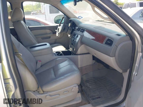 2013 GMC Yukon SLT with VIN 1GKS1CE09DR268602, listed as a IAAI auction lot 41992325 with 167,476 mi miles. Bid and sale history available at carsss.com. Image 5.