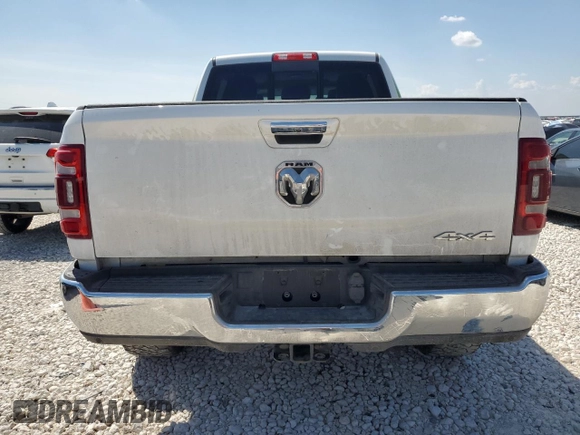 2019 Ram 2500 Laramie z VIN 3C6UR5NL2KG593602, wystawiony jako Copart lot #50212095 z przebiegiem 123 811 mil mil oraz Szkoda całkowita • Salvage title. Historia ofert i sprzedaży dostępna na DreamBid. Obrazek 6.