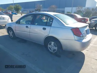 2005 Saturn ION ION 1 z VIN 1G8AG52F45Z170793, wystawiony jako IAAI lot #41637625 z przebiegiem 72 475 mil mil oraz . Historia ofert i sprzedaży dostępna na DreamBid. Obrazek 3.