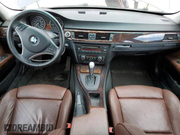 2007 BMW 3 Series 328xi с VIN WBAVC73547KP35041, выставлен на аукционе Copart как лот 54932625 с пробегом 119 320 миль миль и Чистый • Clean title. История ставок и продаж доступна на DreamBid. Изображение 8.