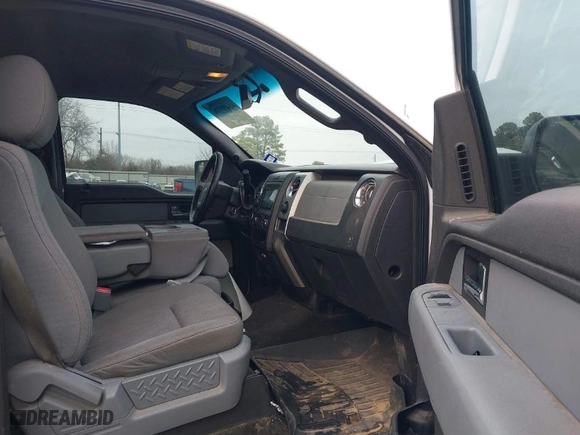 2013 Ford F-150 XL with VIN 1FTFW1EF8DKG07320, listed as a IAAI auction lot 41435996 with 141,425 mi miles. Bid and sale history available at carsss.com. Image 5.