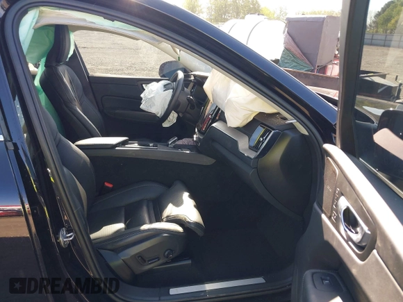 2022 Volvo XC60 Inscription z VIN YV4062RL2N1065356, wystawiony jako IAAI lot #41989735 z przebiegiem 17 013 mil mil oraz . Historia ofert i sprzedaży dostępna na DreamBid. Obrazek 5.