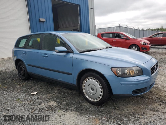 2005 Volvo V50 2.4L with VIN YV1MW382252070046, listed as a Copart auction lot 69457834 with 216,805 mi miles and Clean Title. Bid and sale history available at carsss.com. Image 4.