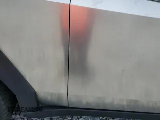 2024 Tesla Cybertruck Cyberbeast с VIN 7G2CEHEE3RA017028, выставлен на аукционе Copart как лот 59886675 с пробегом Не указан миль и Списание • Salvage title. История ставок и продаж доступна на DreamBid. Изображение 11.