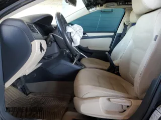 2011 Volkswagen Jetta SE z VIN 3VWDZ7AJ0BM361054, wystawiony jako Copart lot #56071815 z przebiegiem 164 406 mil mil oraz Szkoda całkowita • Salvage title. Historia ofert i sprzedaży dostępna na DreamBid. Obrazek 7.
