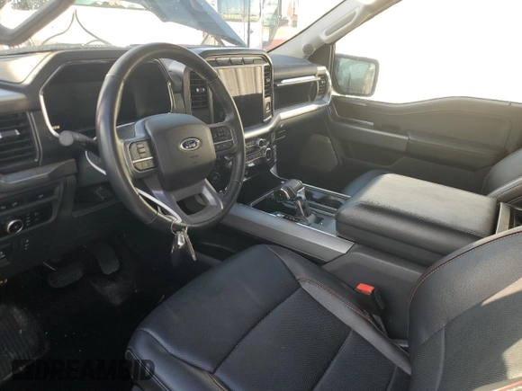 2023 Ford F-150 XL z VIN 1FTEW1CPXPKD60300, wystawiony jako Copart lot #62825095 z przebiegiem Nie podano mil oraz Nie do naprawy • Non repairable. Historia ofert i sprzedaży dostępna na DreamBid. Obrazek 8.
