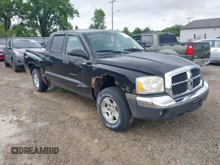 2005 Dodge Dakota SLT with VIN 1D7HW48N25S167468, listed as a IAAI auction lot 42512485 with 184,340 mi miles and . Bid and sale history available at DreamBid. Image 1.