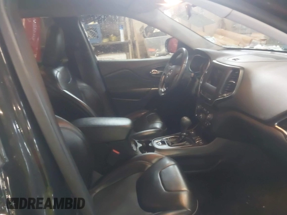 2019 Jeep Cherokee Altitude with VIN 1C4PJMLB4KD268366, listed as a IAAI auction lot 41716837 with 136,185 mi miles and . Bid and sale history available at DreamBid. Image 5.