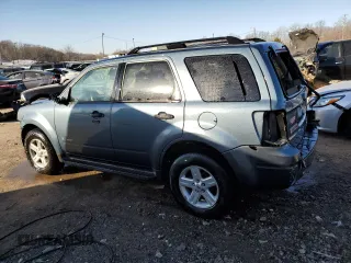 2011 Ford Escape Hybrid z VIN 1FMCU4K35BKB58210, wystawiony jako Copart lot #42141165 z przebiegiem 175 636 mil mil oraz Nie do naprawy • Non repairable. Historia ofert i sprzedaży dostępna na DreamBid. Obrazek 2.