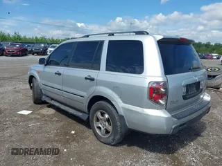 2006 Honda Pilot EX-L with VIN 2HKYF18596H563583, listed as a IAAI auction lot 42183326 with 181,665 mi miles and . Bid and sale history available at DreamBid. Image 3.