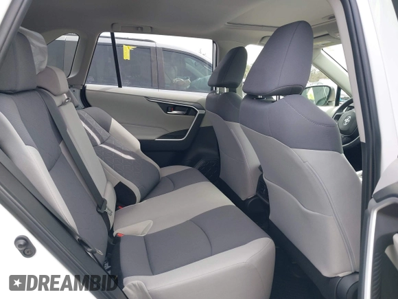 2019 Toyota RAV4 XLE with VIN JTMP1RFV7KD521148, listed as a IAAI auction lot 41884793 with 19,590 mi miles. Bid and sale history available at carsss.com. Image 8.