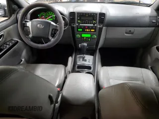 2008 Kia Sorento EX z VIN KNDJC736285789030, wystawiony jako Copart lot #47356585 z przebiegiem 208 628 mil mil oraz Czysty tytuł • Clean title. Historia ofert i sprzedaży dostępna na DreamBid. Obrazek 8.