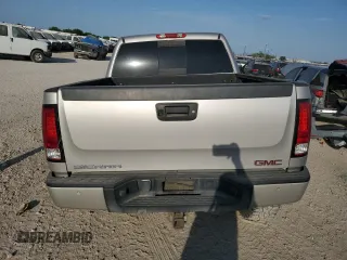 2008 GMC Sierra Denali z VIN 2GTEK638381159485, wystawiony jako Copart lot #49796715 z przebiegiem 240 284 mil mil oraz Szkoda całkowita • Salvage title. Historia ofert i sprzedaży dostępna na DreamBid. Obrazek 6.