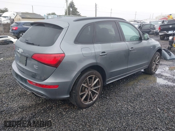 2015 Audi Q5 Premium Plus with VIN WA1DGAFP6FA081672, listed as a IAAI auction lot 41296139 with 93,376 mi miles. Bid and sale history available at carsss.com. Image 4.