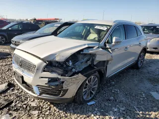 2020 Lincoln Nautilus Standard z VIN 2LMPJ6J97LBL31351, wystawiony jako Copart lot #82764764 z przebiegiem 47 781 mil mil oraz Szkoda całkowita • Salvage title. Historia ofert i sprzedaży dostępna na DreamBid. Obrazek 1.