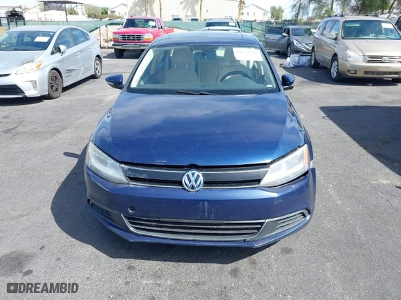 2013 Volkswagen Jetta Sedan Hybrid SE with VIN 3VW637AJ8DM227714, listed as a IAAI auction lot 41979740 with 170,648 mi miles. Bid and sale history available at carsss.com. Image 6.