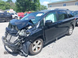 2017 Toyota Sienna LE Auto Access Seat with VIN 5TDKZ3DC6HS835498, listed as a IAAI auction lot 42562601 with Not provided miles and . Bid and sale history available at DreamBid. Image 18.